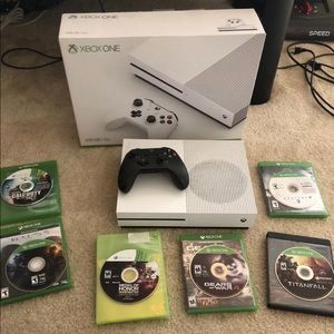 Xbox One S